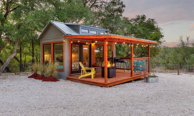 Hondo Cabin | Tiny Farmhouse Getaway