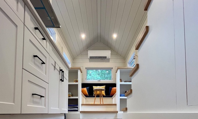 Bobcaygeon Cabin | Tiny Home on 52 Acre Property
