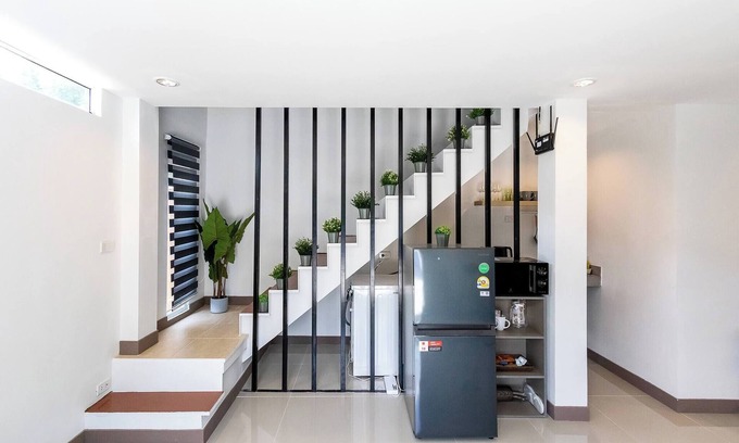 Bang Na Ski Chalet | Tiny House Srinakarin At Sri Bearing Station