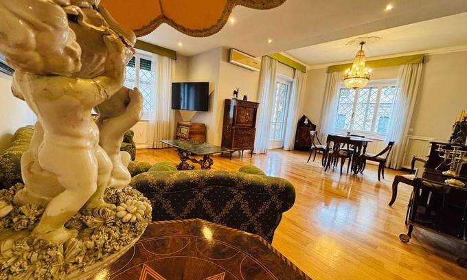 Parioli Apartment | Tiziano House by Ghor