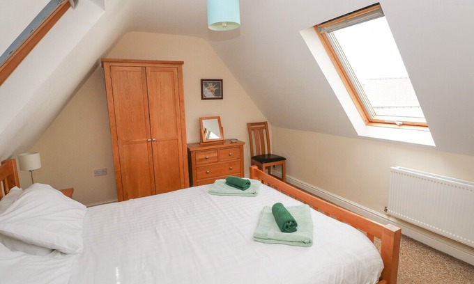 Haverfordwest Cottage | Tlws Bach, ROCH