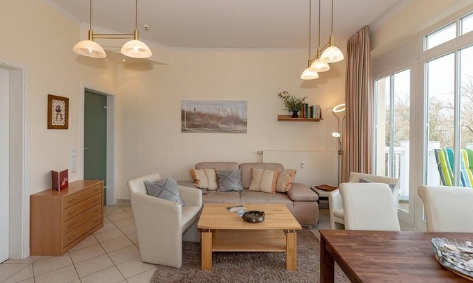 Ostseebad Kuhlungsborn Apartment | Tolles Ostsee-apartment mit Zwei Balkonen und Bädern, Inkl. Sauna & Pool im Haus