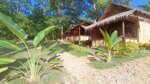 El Nido Other | Tony's Country Glamping with chalet with private wash room accommodation