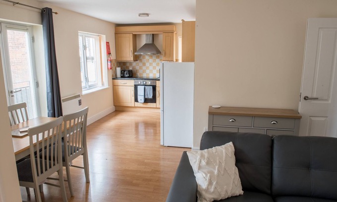 Ipswich Apartment | Toothbrush Apartments - Central East - Gipping Mews