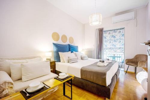 Koukaki Apartment | Top Acropolis Sightseeing 1st FLR Elegant Flat by LODGESPOT