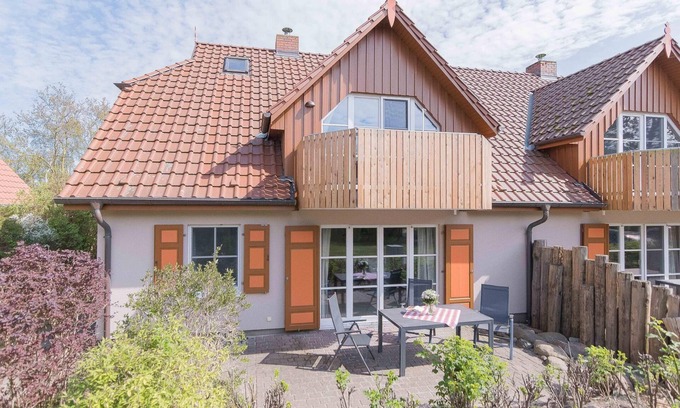 Ostseebad Wustrow Apartment | Top floor apartment LF 6.2 in Haus Windflüchter in Ostseebad Wustrow