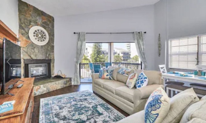 Indian Shores Condo | Top floor beach condo with gulf & inter-coastal views!