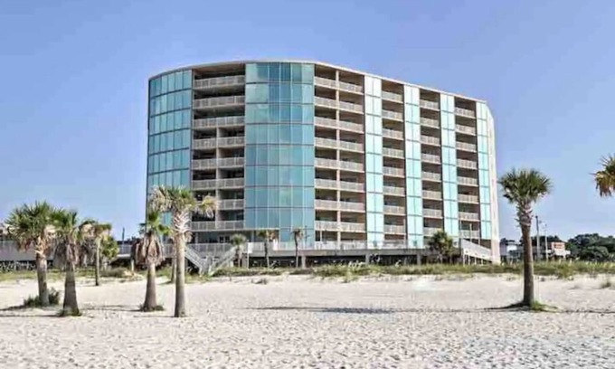 Biloxi Condo | Top Floor On the Beach, 2 Bed-Seabreeze, Biloxi MS