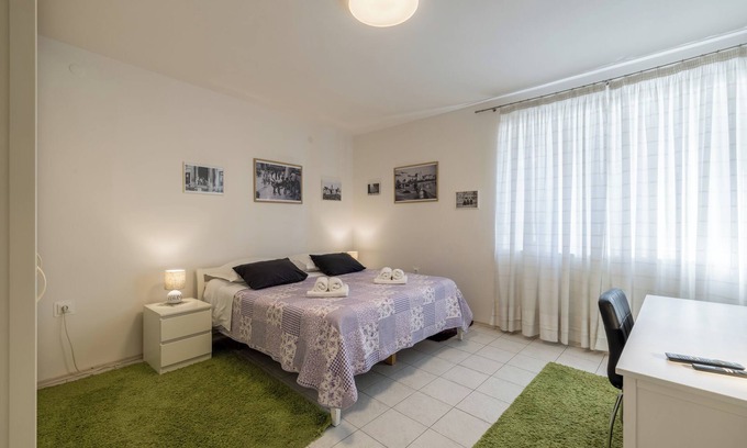 Split Apartment | TOP LOCATION Downtown Split City Apartment with A/C in each bedroom & kitchen