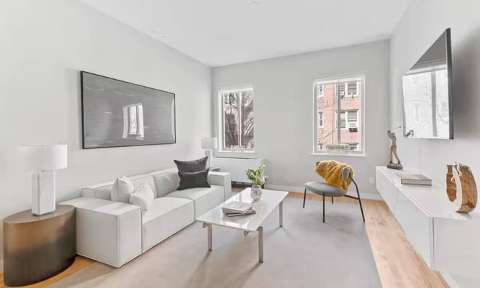 Central Park South Apartment | Top Notch 2-Bed/2-Bath in UES Mins to Central Park