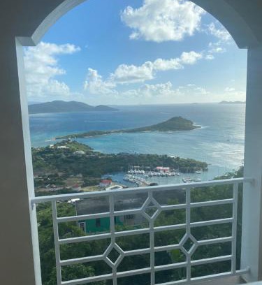 Parham Town Apartment | Top of the Hill Blue Sunshine