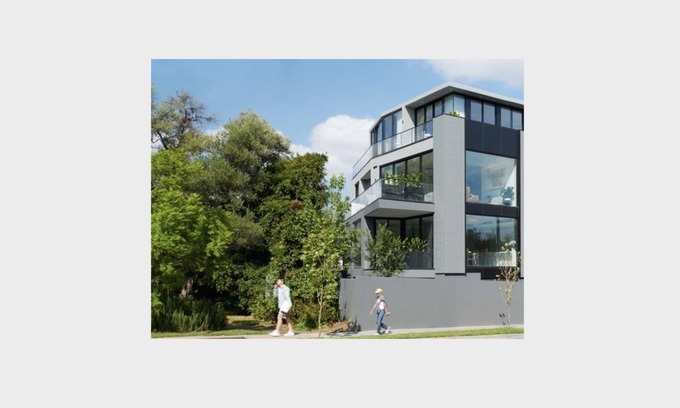 Toorak Apartment | TOP OF TOORAK – Views from the Ground
