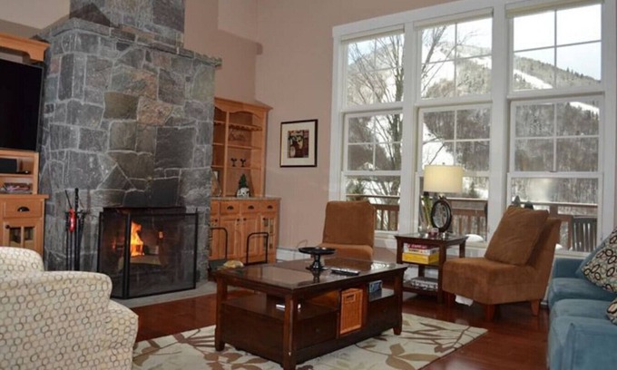 Killington Villa | Topridge Unit 17B Topridge Unit Breathtaking Views/Hot tub