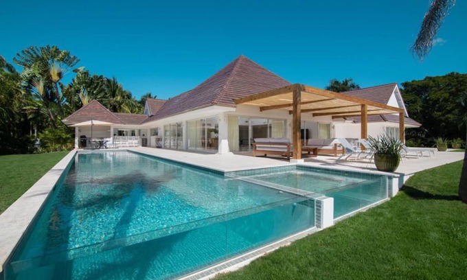 Casa de Campo Villa | TORONJAS 9: MODERN VILLA- BEST GOLF VIEW & CLOSE TO BEACH- CHEF, BUTLER & MAID
