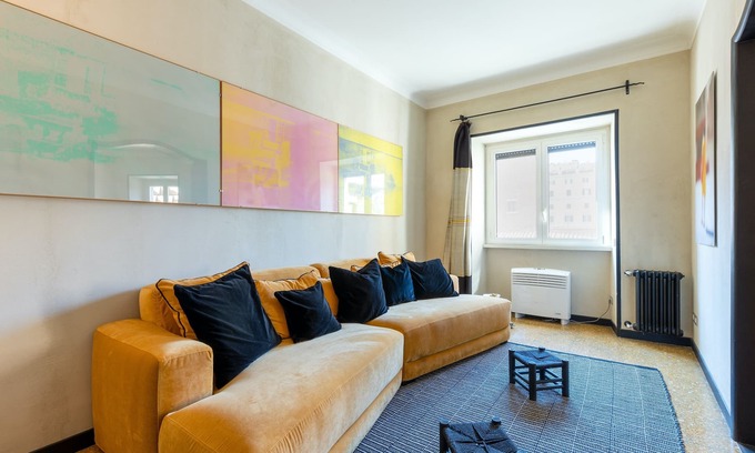 Navona Apartment | Torre Argentina Art Apartment - For 2 people