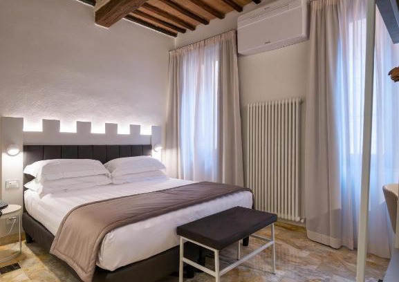 Siena City Centre Hotel | Torre del Fuggisole