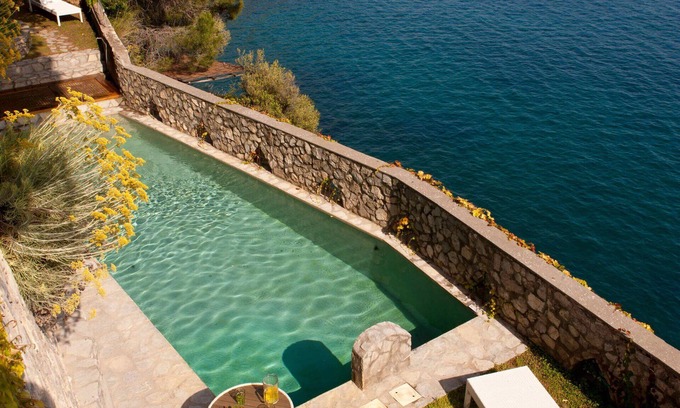 Montepertuso Villa | Torre Sponda - Cisterna, Private Beach