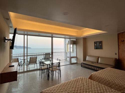 Costera Acapulco Apartment | Torres Gemelas Suite VIP Frontal 607
