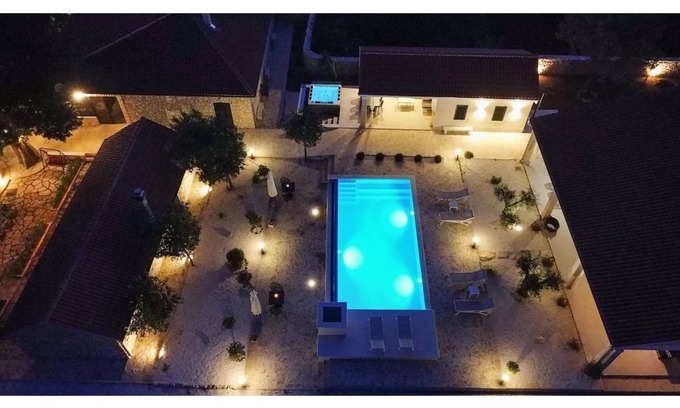 Oklaj House | Tošić Estate - Old stone house, wine tasting house
