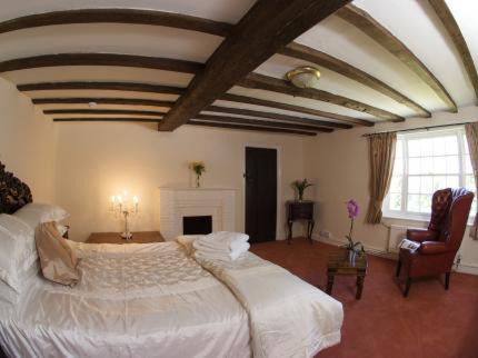 Henfield Hotel | Tottington Manor