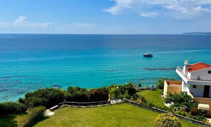 Kassandra Villa | Toula Villa on the Beach Fourka 3 bedrooms 7 guests