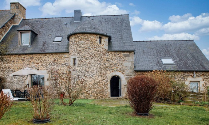 Taden House | Tour des Alleux - Maison de maître pour 6
