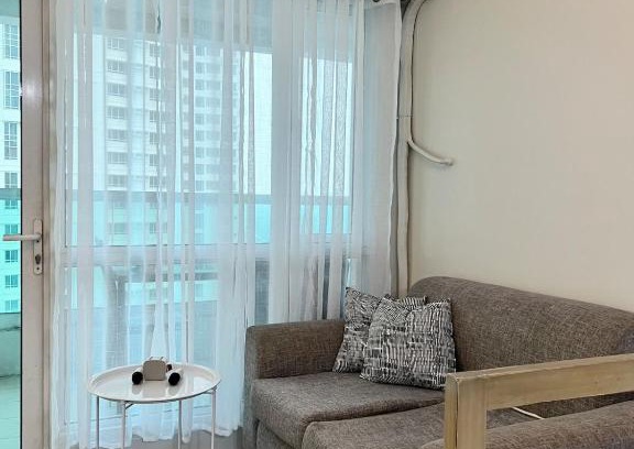 Pio del Pilar Apartment | Tower 1 Rm 305 FREE Parking, FREE Pool, Balcony, 1Bedroom 4 beds