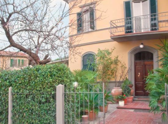 Pisa City Centre Bed & Breakfast | Tower's Garden