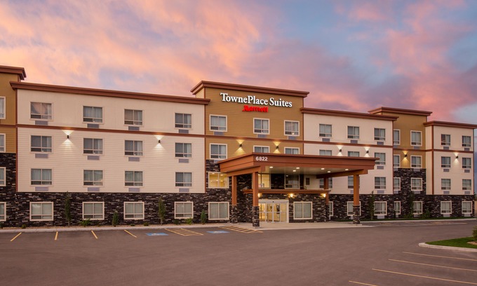 Red Deer Hotel | TownePlace Suites by Marriott Red Deer