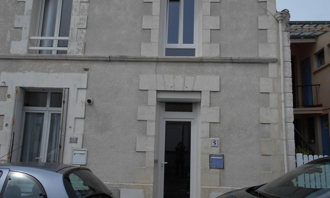 Saint-Georges-de-Didonne House | Townhouse in the center 200m from the beach