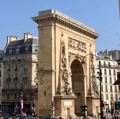 Marcillat-en-Combraille Apartment | Townhouse in central Paris, all by foot