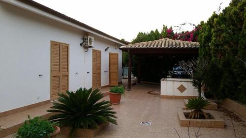 Porto Empedocle House | Townhouse in a quiet private residence