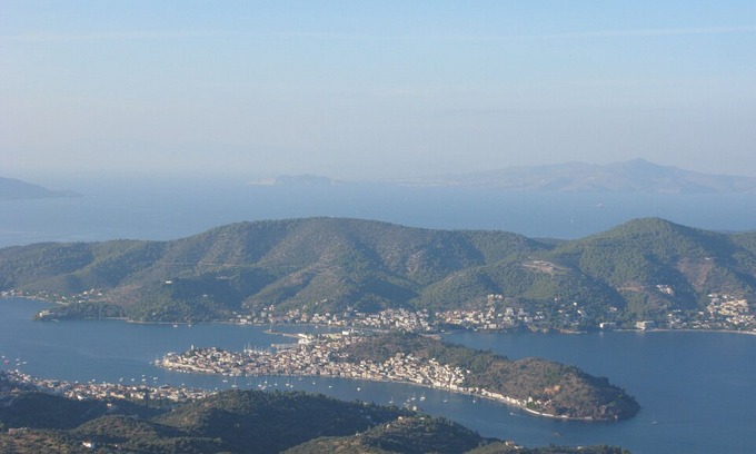 Poros House | Townhouse In Poros Town, Poros Island, Saronic Gulf, Greece