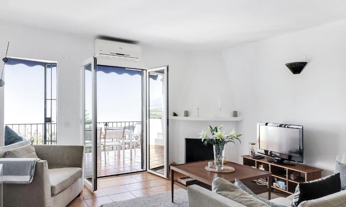 Nerja House | Townhouse in Punta Lara