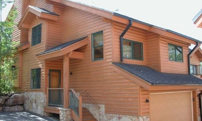 Deer Valley House | Townhouse Sleeps 6, Fabulous! Walk to Main Street