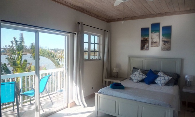 Coral Harbour House | Townhouse with Mangrove water view (#2)