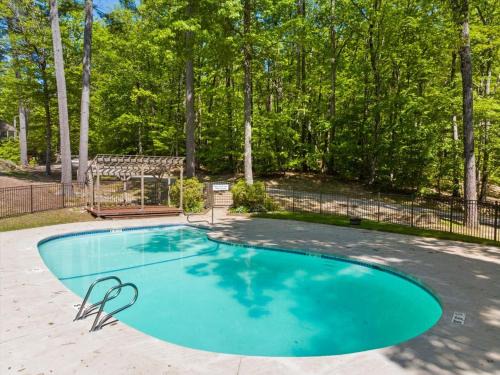 North Conway Apartment | Townhouses near White Mtn Perfect for Large Groups