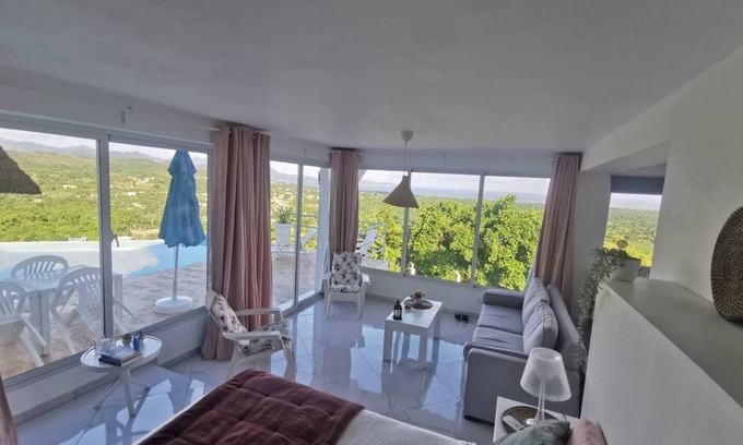 Las Galeras Apartment | Très beau studio cosy, piscine, vue mer et montagne