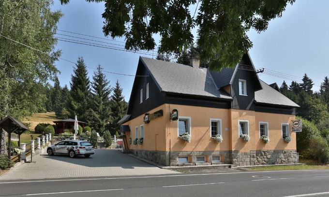 Pernink House | Tradice (U Bendů)