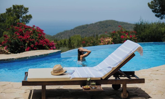 Sant Josep de sa Talaia Villa | Traditional finca with sunset, infinity pool & privacy
