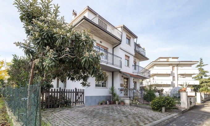 Manoppello Apartment | Traditional Apartment in Manoppello Scalo with Balcony