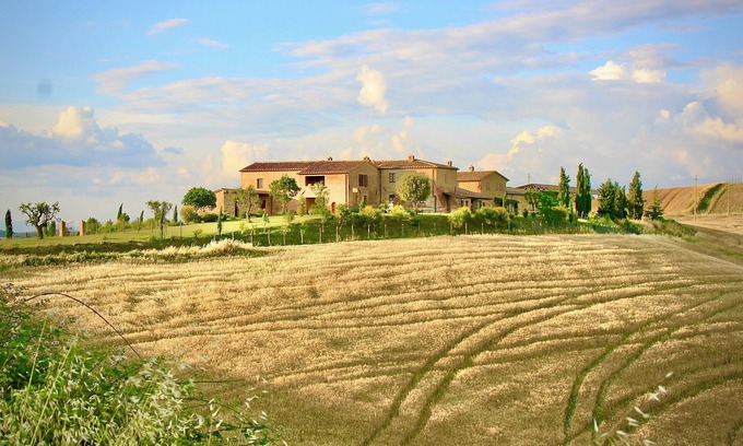 Montalcino Other | Traditional Tuscan farmhouse with 360° view near Montalcino and Siena