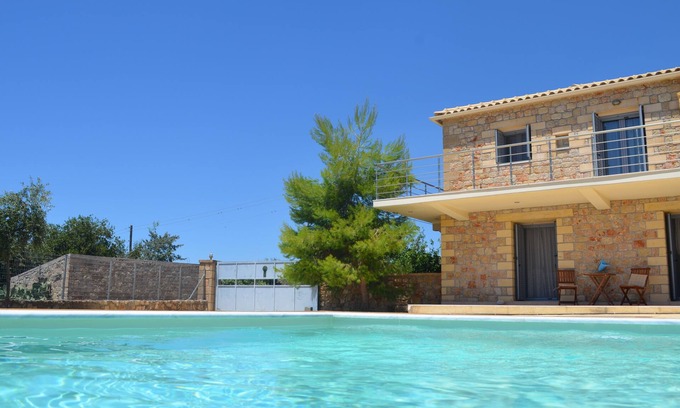 Kardamyli Villa | Traditional Villa in Proastio Near Kardamili Messinias