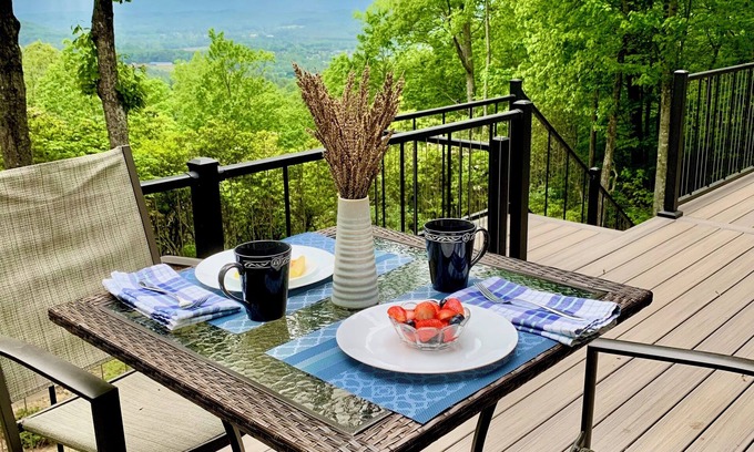 Hendersonville House | Trails & Tranquility: Unwind in Our Blue Ridge Mountain Haven!
