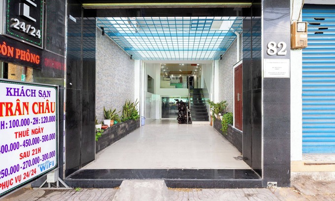 District 4 Hotel | Tran Chau Hotel Q4 SG - by BAY LUXURY