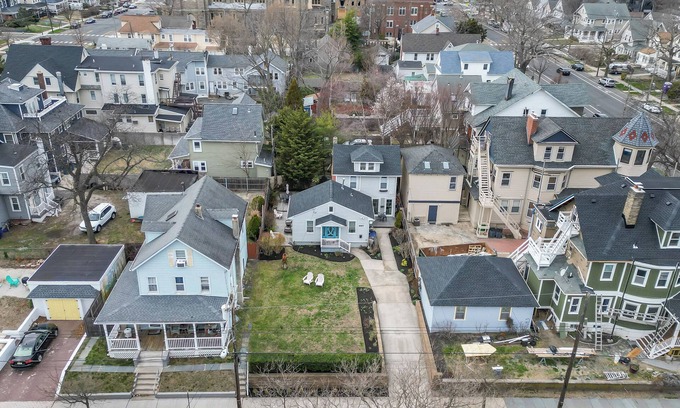Asbury Park House | Tranquil 3-bedroom house with AC in Asbury Park