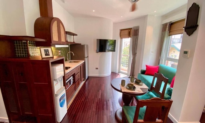Truc Bach Apartment | Tranquil Truc Bach