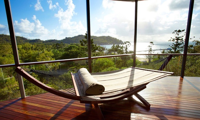 Picnic Bay House | Tranquility Base - A beautiful architecturally designed holiday house in Picnic Bay