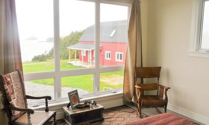 Twillingate House | Tranquility Hill B & B