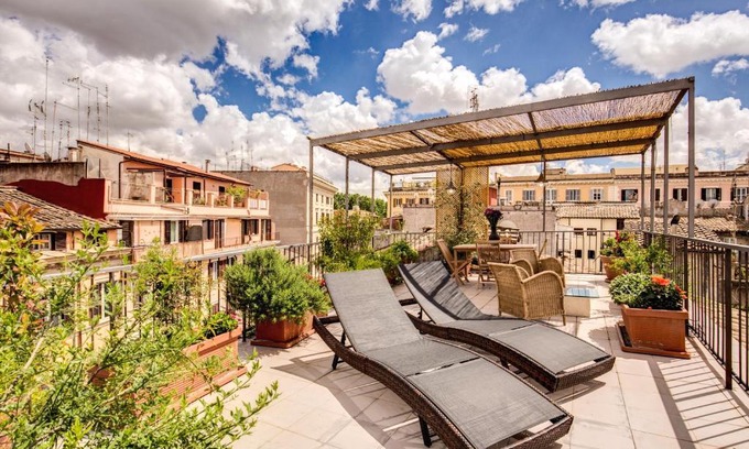Trastevere Apartment | Trastevere Attic with Terrace